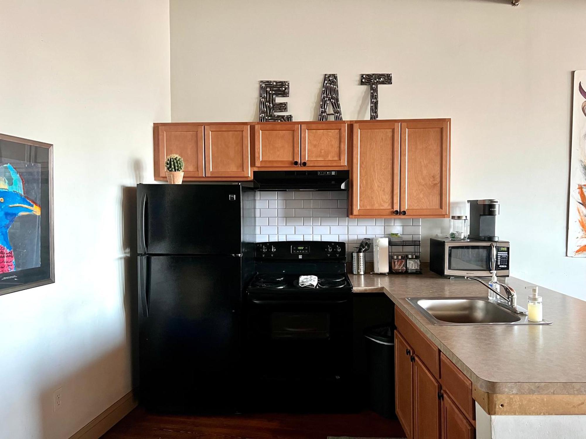 Апартаменты 420 Friendly Skyline View Downtown Loft Free Parking Детройт Экстерьер фото